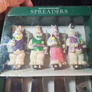 Bunny Spreaders Set Boston Warehouse